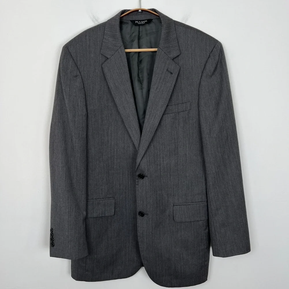 Jos A Bank Mens Charcoal Gray Herringbone Suit 2 Piece 2 Button Jacket Pants L40